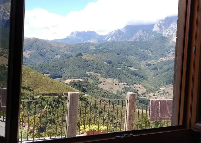 El Mirador De Cobena Ii. Aires De Liebana En Picos * Cobena (Cantabria)